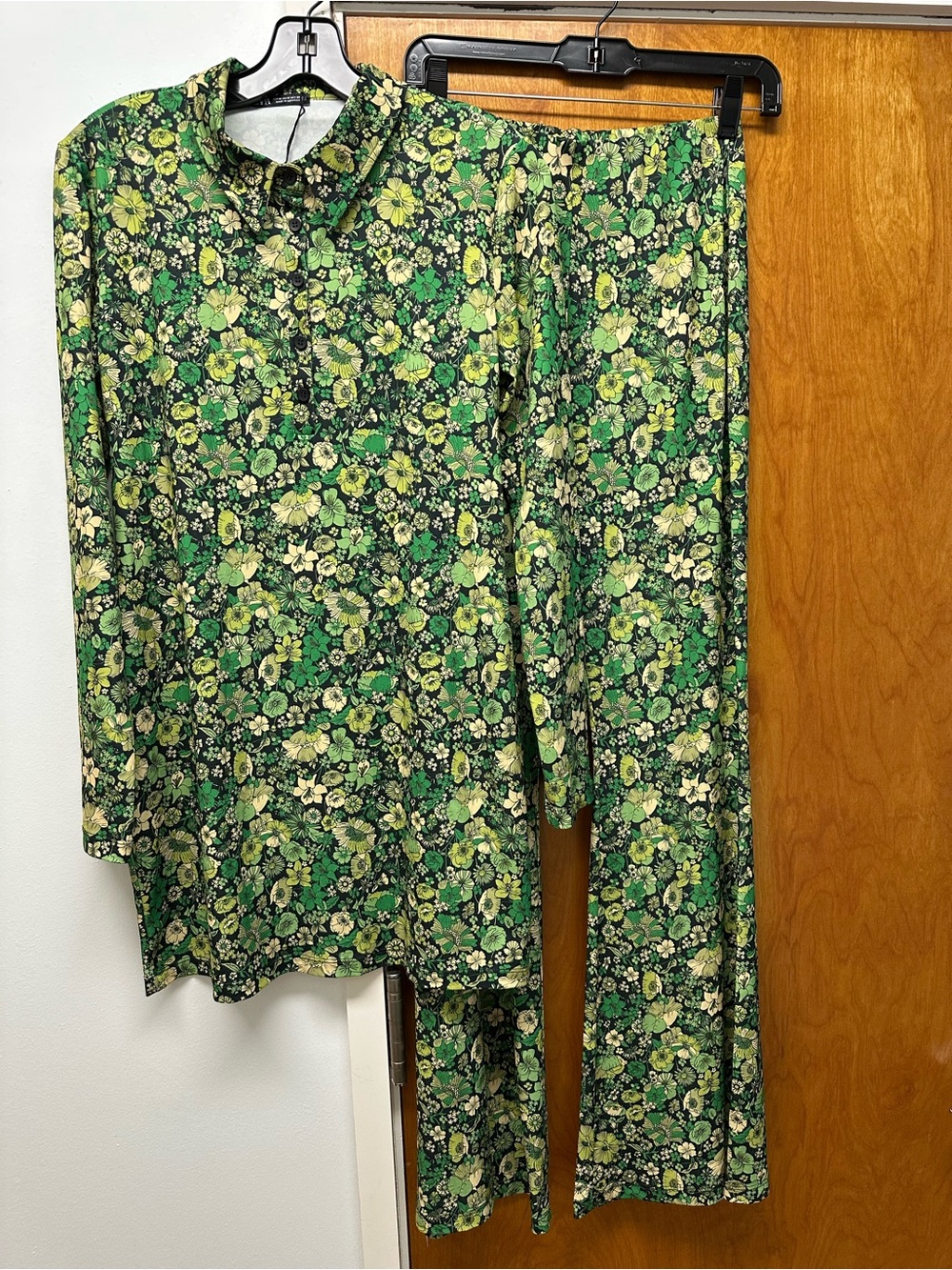 Zara Green Floral mini dress and pants set